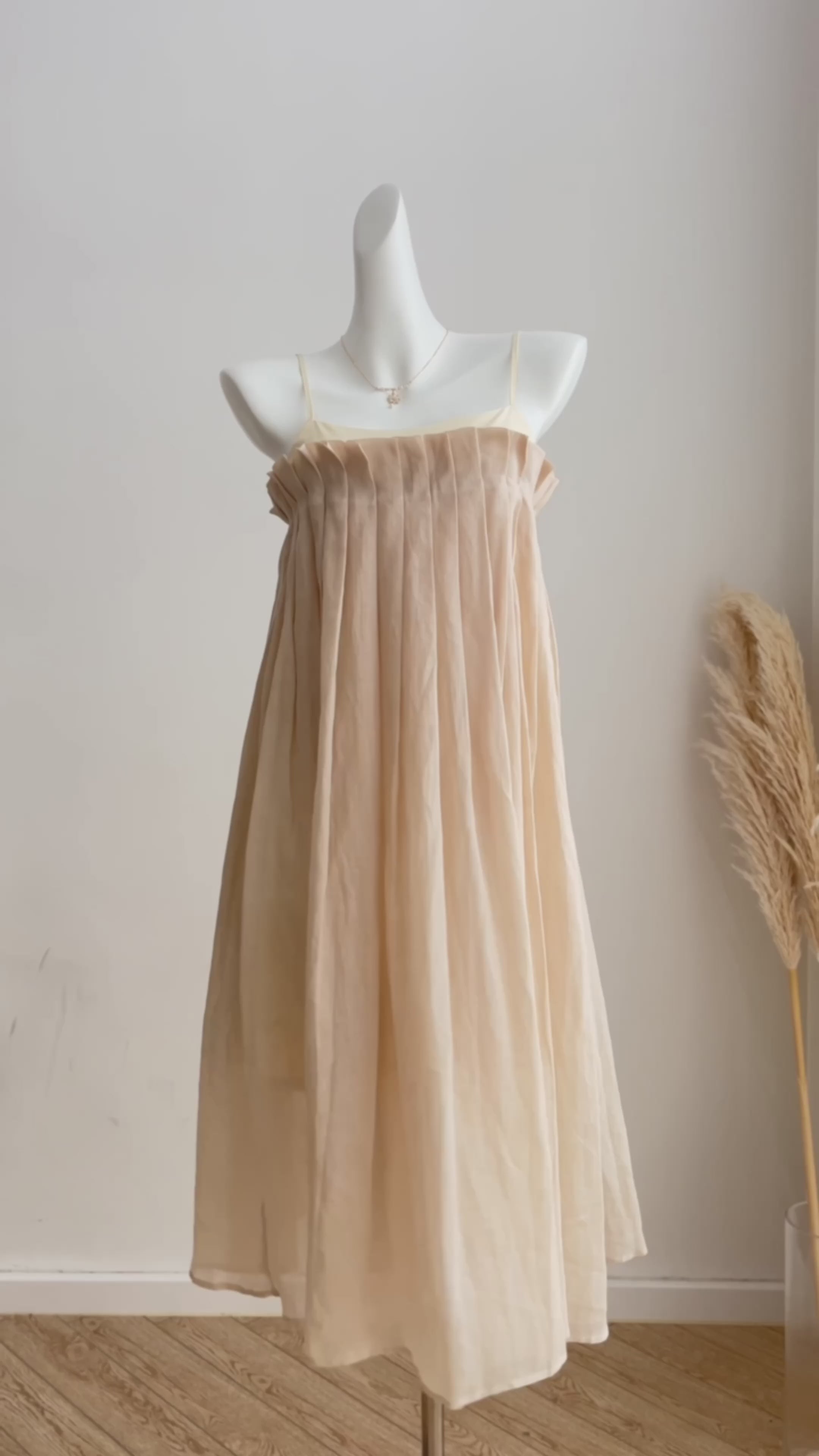 Lynette Linen Midi Dress